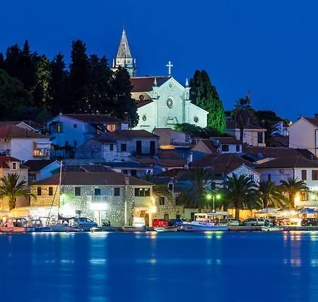 Elena Old Town *