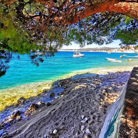 Elena Old Town *